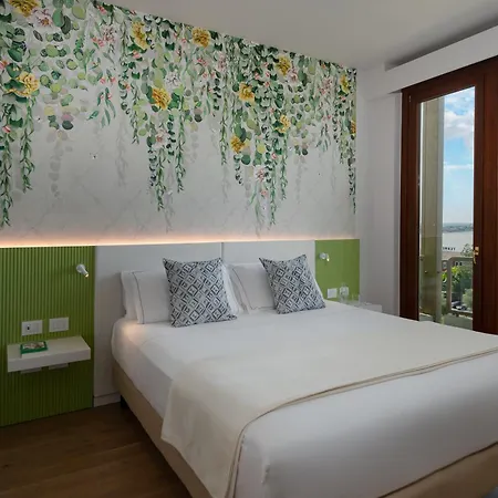 Olivi & Natural Hotell