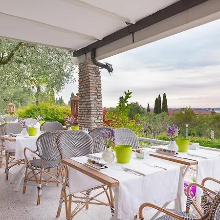Hotell Olivi & Natural 4*